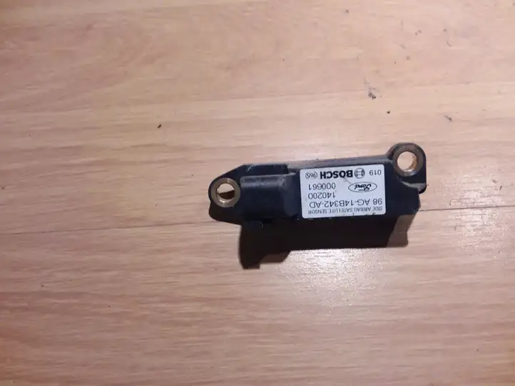 Ford Focus (1998 - 2004) 98AG14B342AD Датчик удара SRS — фото 1