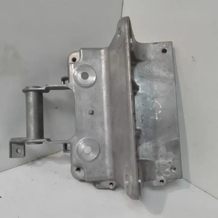 Audi A3/S3 8L (2000 - 2003) 8P0419250A Кронштейн рулевой колонки — фото 1