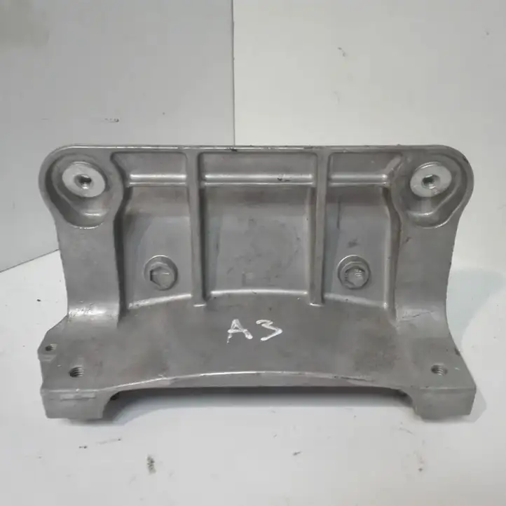 Audi A3/S3 8L (2000 - 2003) 8P0419250A Кронштейн рулевой колонки — фото 2