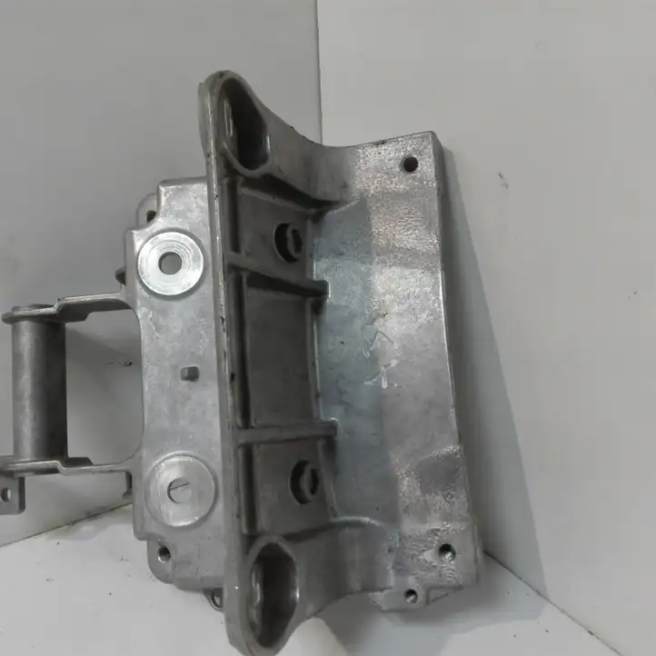 Audi A3/S3 8L (2000 - 2003) 8P0419250A Кронштейн рулевой колонки — фото 3
