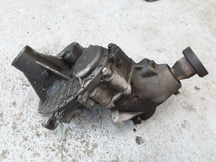 Volvo XC90 (2002 - 2006)  P30651656 Редуктор коробки передач (раздатка)