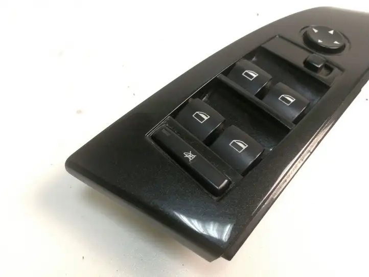 BMW 5 E60 E61 (2004 - 2010) 6951904 Кнопка стеклоподъемников — фото 2