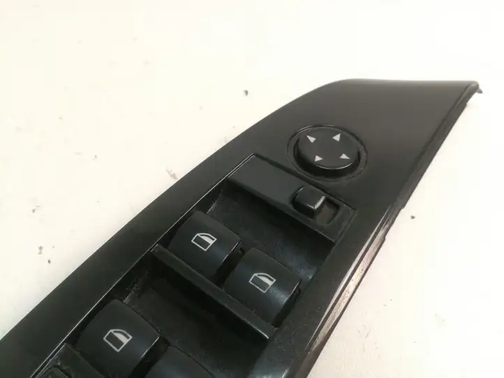 BMW 5 E60 E61 (2004 - 2010) 6951904 Кнопка стеклоподъемников — фото 3