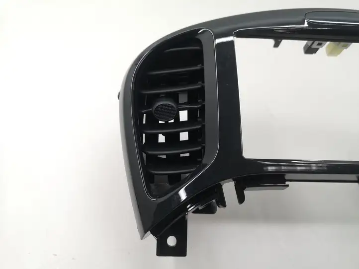 Nissan Juke I F15 (2010 - 2018) 687501KEOA Центральный воздушный дефлектор — фото 2