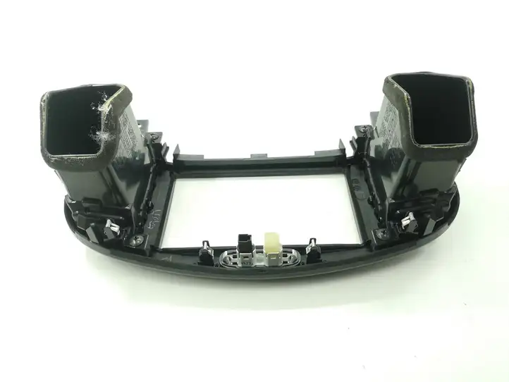 Nissan Juke I F15 (2010 - 2018) 687501KEOA Центральный воздушный дефлектор — фото 7