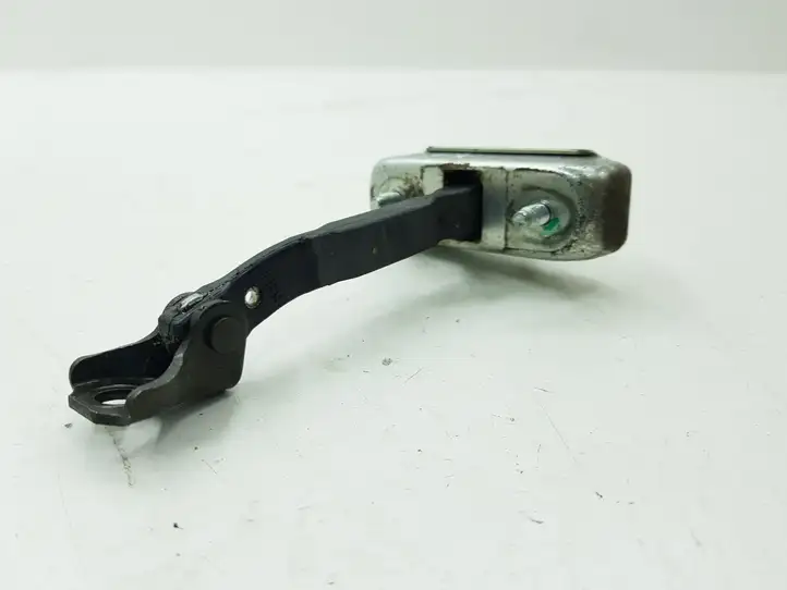Toyota Corolla Verso AR10 (2004 - 2009) Ограничитель задней двери — фото 2