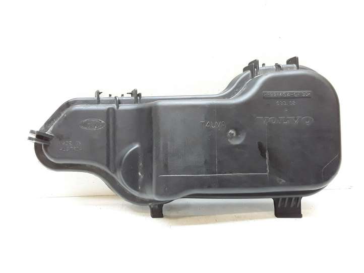 Volvo V70 (2007 - 2013)   Крышка передней фары
