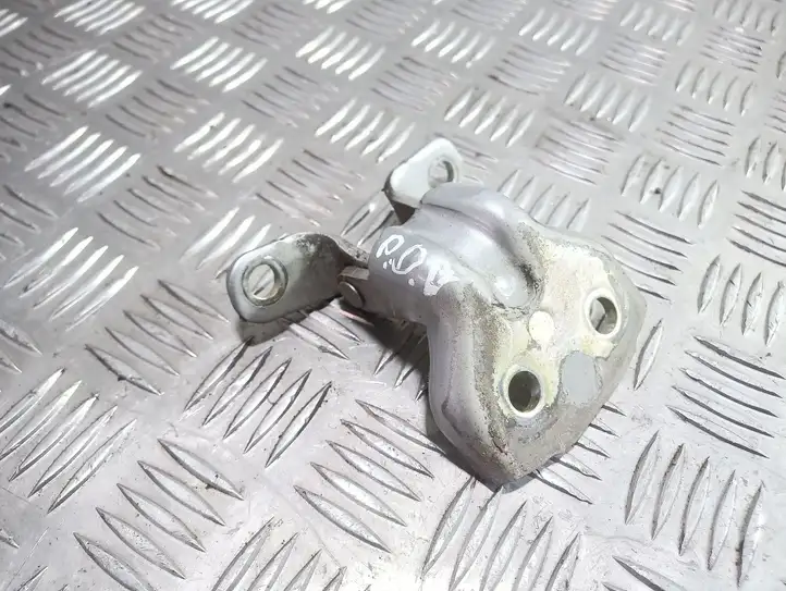 Kia Sorento (2002 - 2006) Верхняя петля передней двери — фото 1