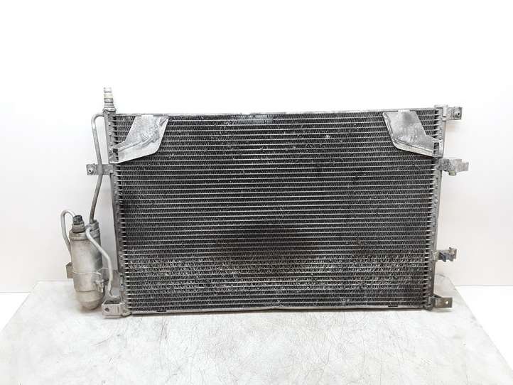 Volvo S60 (2000 - 2004)  31101053 Радиатор охлаждения кондиционера воздуха