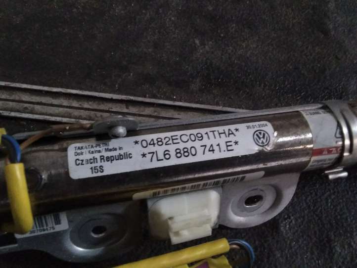 Volkswagen Touareg I (2002 - 2010)  7L6880741E Звукоизоляция крыши
