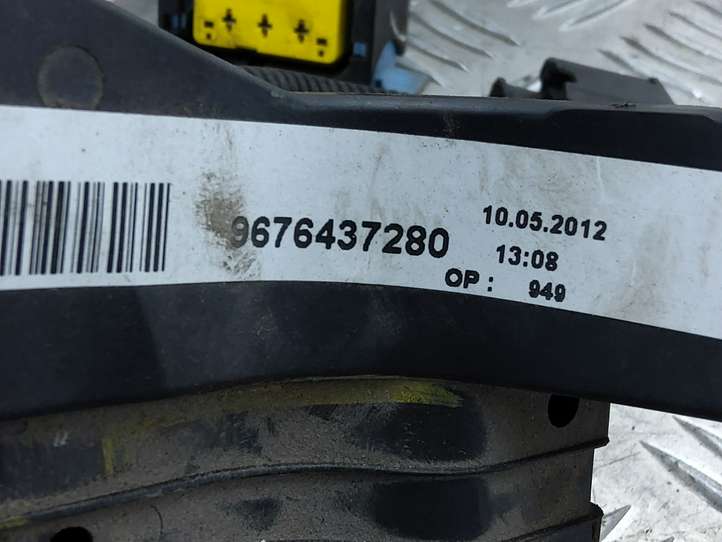 Peugeot 208 (2012 - 2015)  9685196380 Проводка двигателя