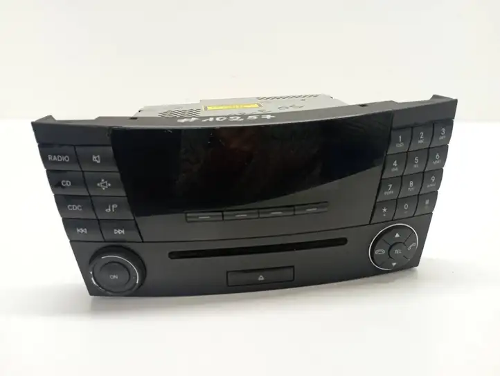 Mercedes-Benz E W211 (2002 - 2009) A2118705089 Магнитола / мультимедийная система — фото 1