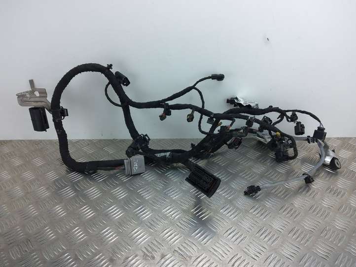 Seat Ibiza V (KJ) (2017 - )  04C972627P Проводка двигателя