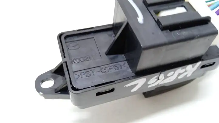 Mazda 6 (2012 - 2015) K0021 Кнопка стеклоподъемников — фото 2