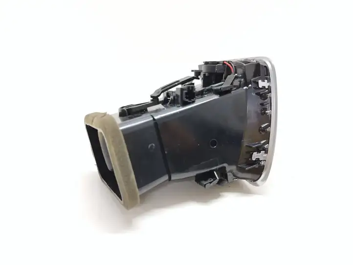 Audi Q3 8U (2011 - 2014) 8U1820901C Боковой воздушный дефлектор — фото 4