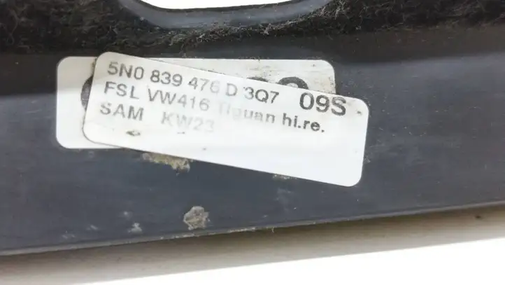 Volkswagen Tiguan (2007 - 2011) 5N0839476D Накладка стекла задней двери — фото 2