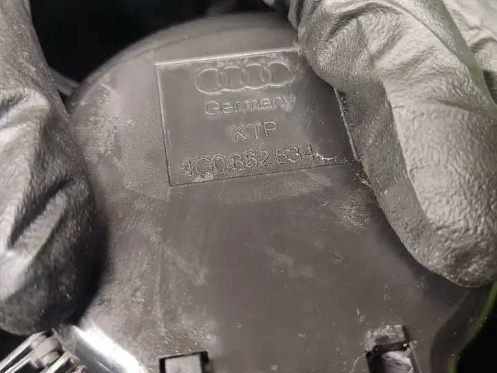 Audi A6 C7 (2011 - 2014) 4G0862534 Вещевой ящик — фото 2