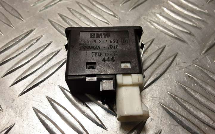 BMW 5 F10 F11 (2009 - 2016)  84109237653 Разъем USB
