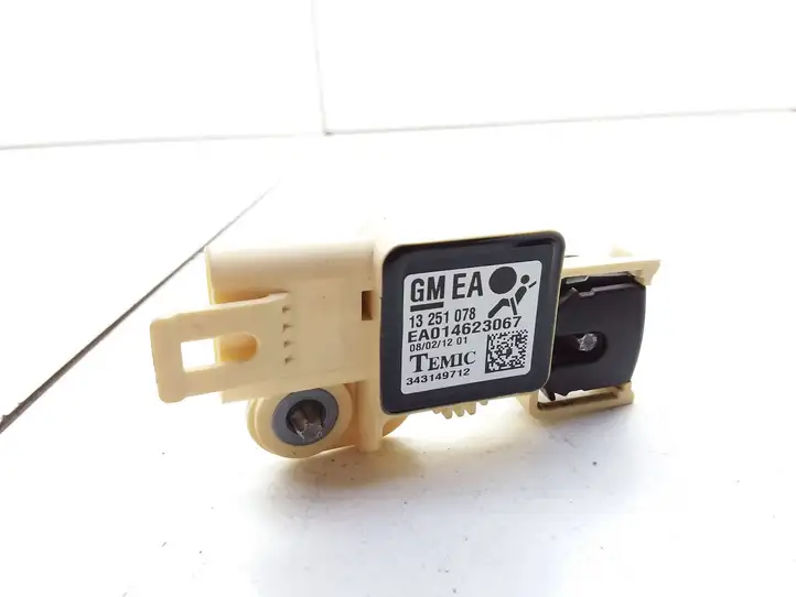 Opel Zafira B (2008 - 2014) 13251078 Датчик удара SRS — фото 1