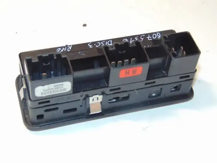 Land Rover Discovery 3 - LR3 (2004 - 2009) YUD501560PVJ Блок кнопок стеклоподъемников — фото 2