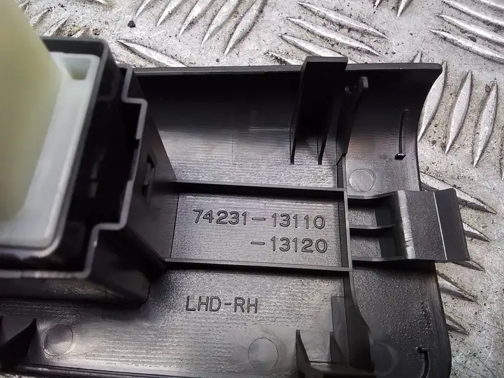 Toyota Corolla Verso E121 (2001 - 2004) 8403013030 Блок кнопок стеклоподъемников — фото 2