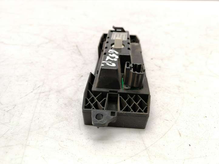 Citroen Berlingo (2003 - 2007)  96439997XT Экран/ дисплей / маленький экран