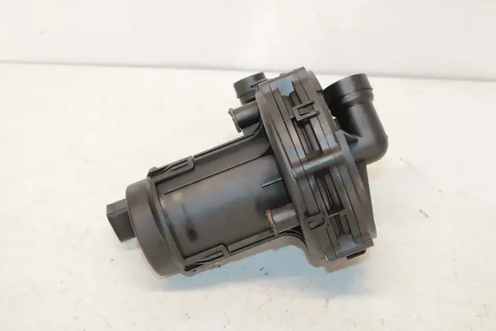 Audi A3/S3 8L (2000 - 2003) 078906601D Насос вторичного воздуха — фото 4