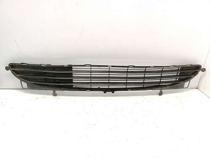 Peugeot 307 (2001 - 2005)  9634014477 Нижняя решётка (из трех частей)