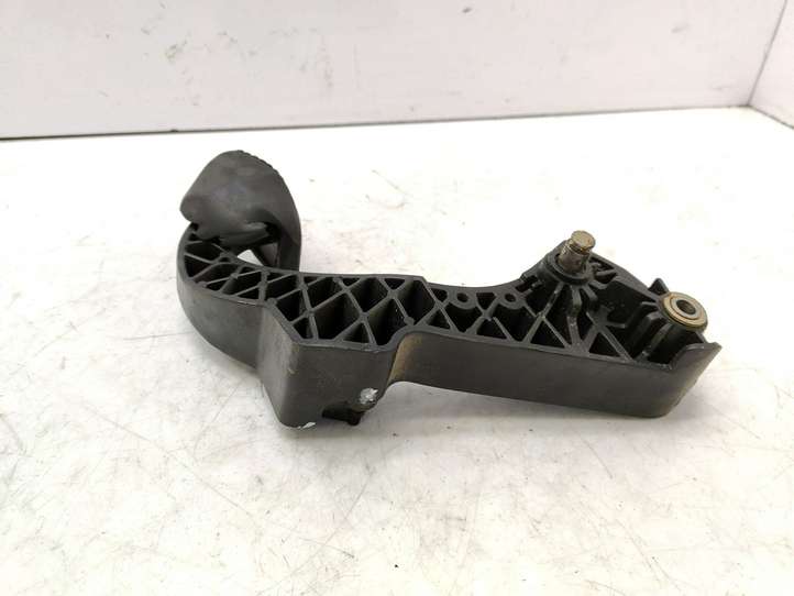 Peugeot 307 (2001 - 2005)  10359413 Педаль сцепления