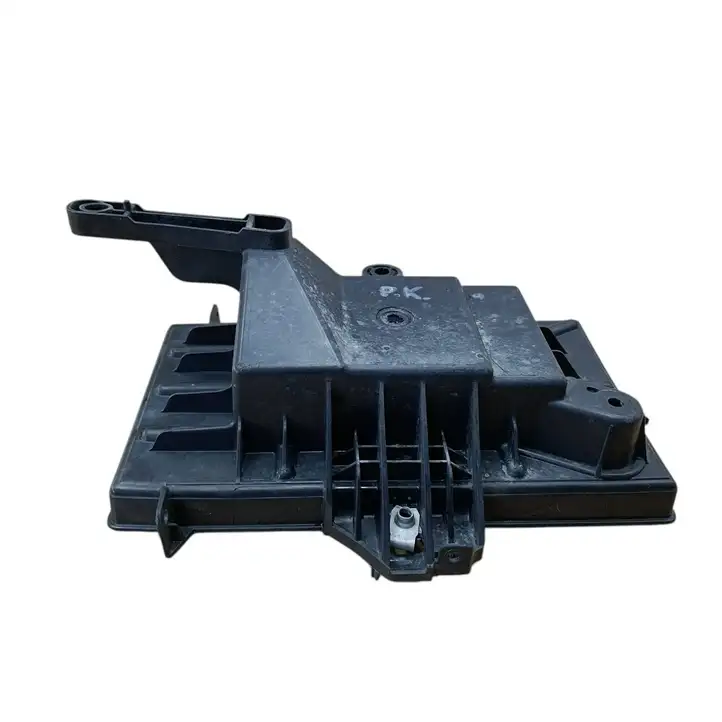 Dodge Grand Caravan (2007 - 2020) 68053342AG Площадка аккумулятора — фото 3