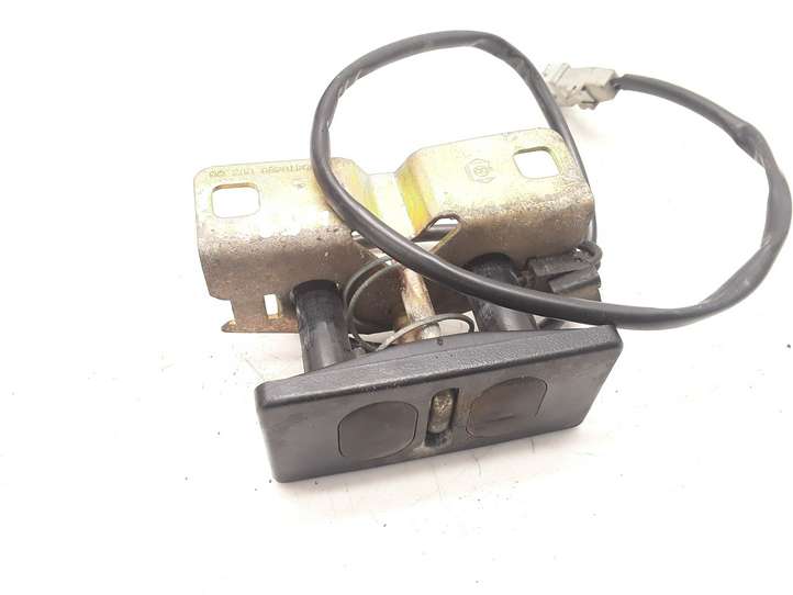 Peugeot 406 (1999 - 2006)  9608410480 Замок задней крышки