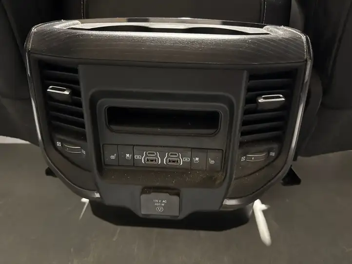 Dodge Ram (2018 - ) Комплект салона — фото 2