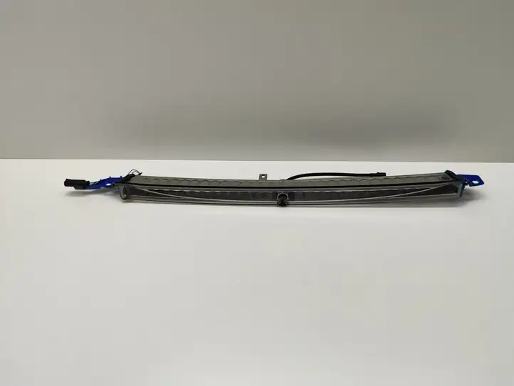 BMW 5 E60 E61 (2004 - 2010) 63256925902 Дополнительный стоп фонарь — фото 2