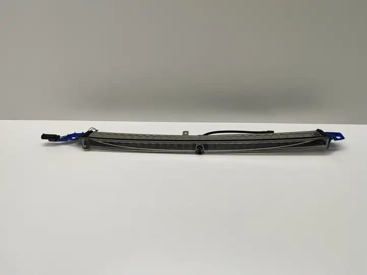 BMW 5 E60 E61 (2004 - 2010) 63256925902 Дополнительный стоп фонарь — фото 5