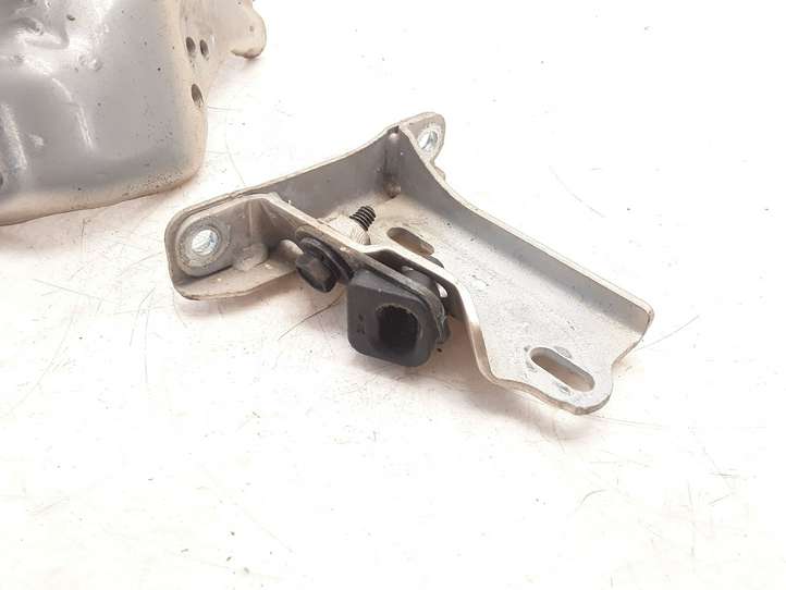Toyota Previa (XR30, XR40) II (2000 - 2006)    Комплект петель задней двери