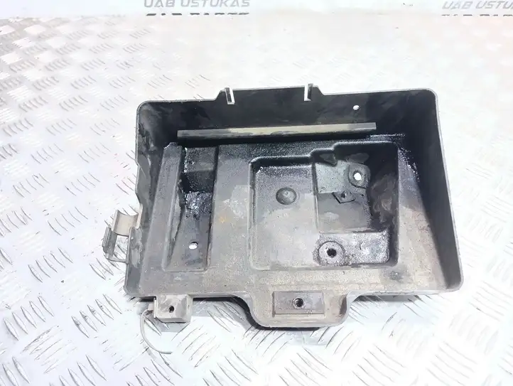 Opel Astra G (1998 - 2004) 24449812 Площадка аккумулятора — фото 1