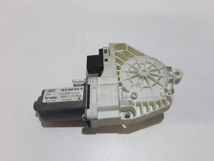 Audi Q7 4L (2005 - 2009) 4L0959802B Механический стеклоподъемник задней двери — фото 1