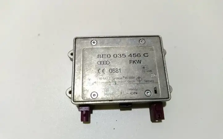 Audi A6 S6 C6 4F (2004 - 2008) 8E0035456C Усилитель антенны — фото 1