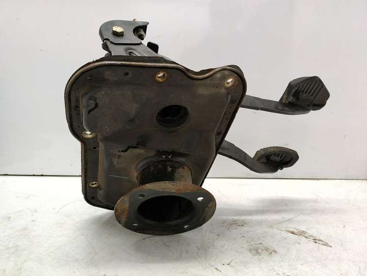 Peugeot 406 (1999 - 2006)  96334201A Педаль
