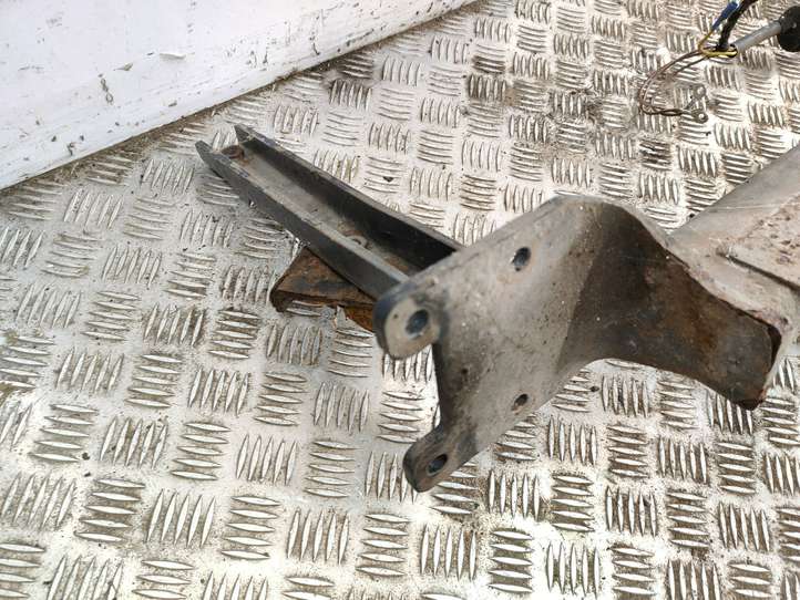Opel Astra (2004 - 2009)  24453850 Съемный крюк