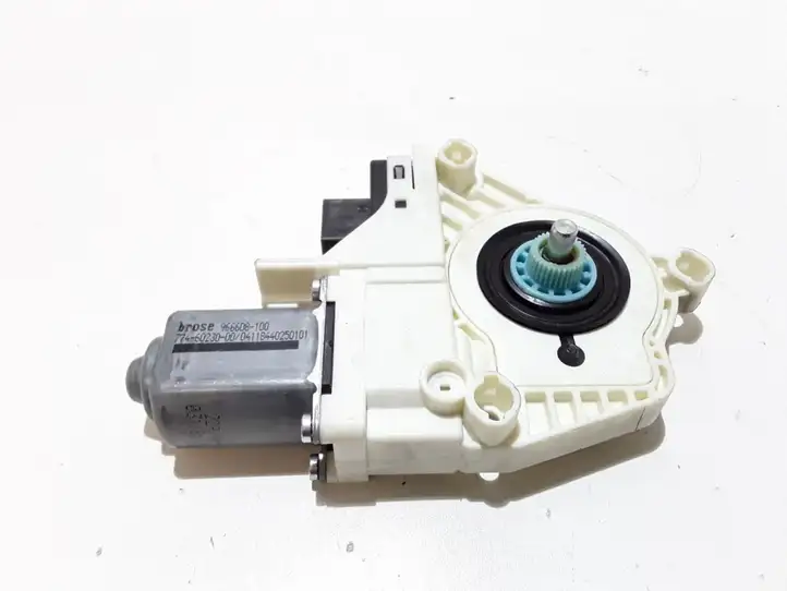 Audi A4 S4 B8 8K (2007 - 2011) 8K0959811 Стеклоподъемник задней двери — фото 1