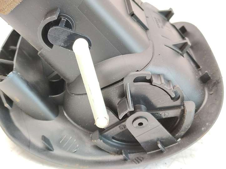 Citroen Xsara Picasso (1999 - 2012)  9631280177 Боковая воздушный дефлектор
