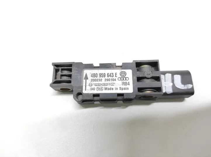 Audi A8 S8 D3 4E (2002 - 2005) 4B0959643E Датчик удара SRS — фото 1