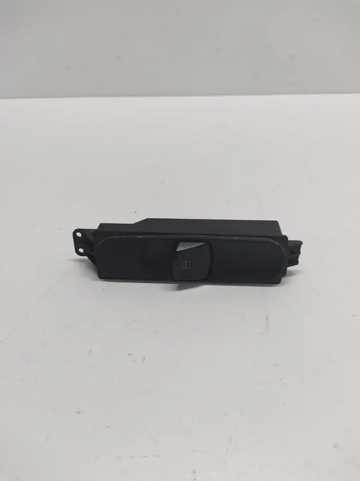 Mercedes-Benz Vito Viano W639 (2003 - 2010) A6395451413 Блок кнопок стеклоподъемников — фото 1
