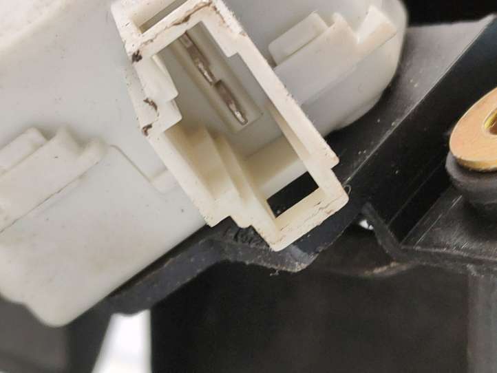 Audi A6 (2001 - 2004)  4B0827565 Ручка задней крышки