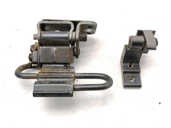 Audi A6 (2001 - 2004)  4B0833412E  Комплект петель задней двери