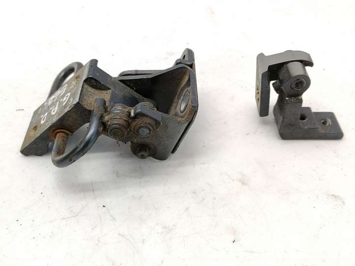Audi A6 (2001 - 2004)  4B0833412E  Комплект петель задней двери