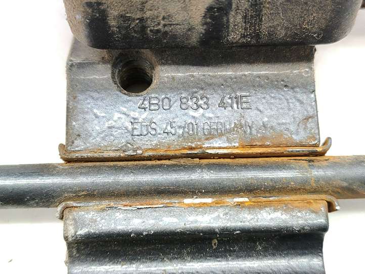 Audi A6 (2001 - 2004)  4B0833411E  Комплект петель задней двери
