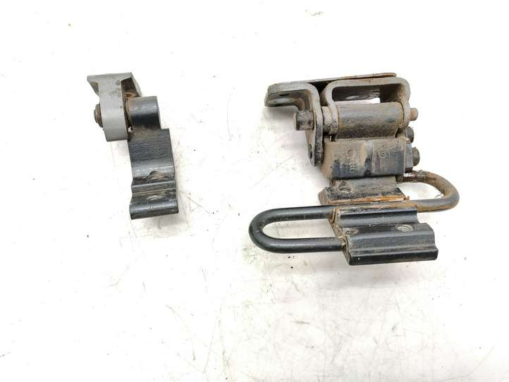Audi A6 (2001 - 2004)  4B0833411E  Комплект петель задней двери