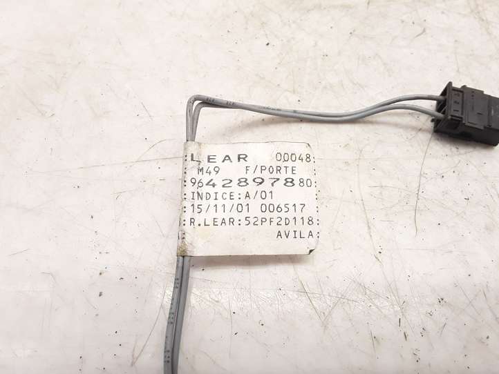 Citroen Berlingo (1996 - 2002)  9642897880 Другой проводник